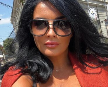 MILENA POPOVIĆ CRNOM ČIPKOM RASPAMETILA MUŠKARCE: Najnovija FOTKA preznojava i one NAJHRABRIJE, baš VRELO MILENA POPOVIĆ CRNOM ČIPKOM RASPAMETILA MUŠKARCE: Najnovija FOTKA preznojava i one NAJHRABRIJE, baš VRELO