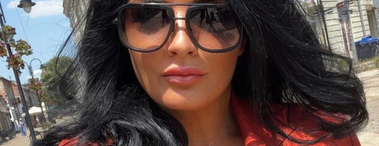 MILENA POPOVIĆ CRNOM ČIPKOM RASPAMETILA MUŠKARCE: Najnovija FOTKA preznojava i one NAJHRABRIJE, baš VRELO