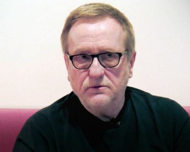 KRV ŠIKLJALA NA SVE STRANE! Bogdan Diklić UPUCAO SEBE U OKO kalašnjikovim, velika TRAGEDIJA NA SNIMANJU FILMA