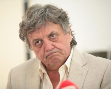 ONA JE ŽENA RADOŠA BAJIĆA, POGLEDAJTE KOLIKO JE LEPA: Godinama je uz njega, U DOBRU I U ZLU