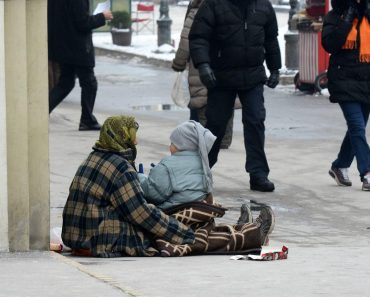 POLICIJA OSTALA NEMA NAKON SMRTI PROSJAKINJE: Zavrteće vam se u glavi od CIFRE koju je imala na RAČUNU POLICIJA OSTALA NEMA NAKON SMRTI PROSJAKINJE: Zavrteće vam se u glavi od CIFRE koju je imala na RAČUNU