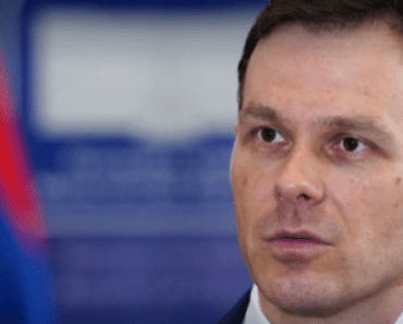 SJAJNA VEST ZA PENZIONERE Oglasio se Siniša Mali SJAJNA VEST ZA PENZIONERE Oglasio se Siniša Mali