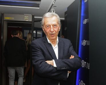 BIĆETE BAŠ IZNENAĐENI KADA VIDITE GDE ŽIVI MIROSLAV ILIĆ: Da, dobro vidite, OVO JE NJEGOVA KUĆA (FOTO) BIĆETE BAŠ IZNENAĐENI KADA VIDITE GDE ŽIVI MIROSLAV ILIĆ: Da, dobro vidite, OVO JE NJEGOVA KUĆA (FOTO)