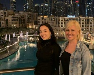 GLEDAJ MAJKU, BIRAJ ĆERKU! Svi su POLUDELI za ćerkom VODITELJKE RTS-a, mnogi se DIVE njenoj PRIRODNOJ LEPOTI GLEDAJ MAJKU, BIRAJ ĆERKU! Svi su POLUDELI za ćerkom VODITELJKE RTS-a, mnogi se DIVE njenoj PRIRODNOJ LEPOTI