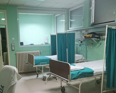 PUKLA BRUKA U LESKOVAČKOJ BOLNICI: Direktor zatekao medicinsku sestru u AKCIJI sa …