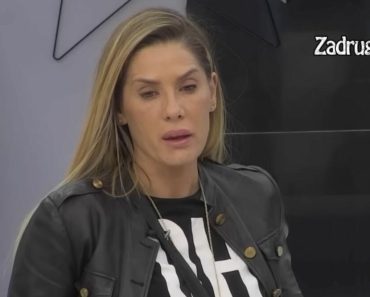 ANA ĆURČIĆ OTIŠLA U WC I PRIZNALA PRAVU ISTINU O SVEMU: Mnogi će biti BESNI, produkcija ODMAH SVE PUSTILA ANA ĆURČIĆ OTIŠLA U WC I PRIZNALA PRAVU ISTINU O SVEMU: Mnogi će biti BESNI, produkcija ODMAH SVE PUSTILA