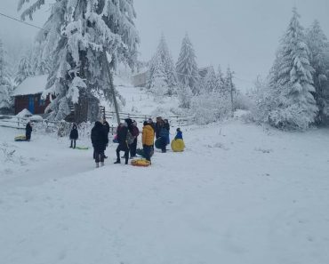 SVI JURE NA KOP I ZLATIBOR, A OVDE SU ČAJ I KAFA 100 DINARA, RUČAK 1.000: Biser Jugoslavije zjapi PRAZAN! FOTO