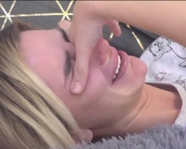 ISPLIVALI DETALJI ALEKSANDRINE PROŠLOSTI! Ostavili su je na granici, bežala je iz kola! A tek OVA PONUDA…. ISPLIVALI DETALJI ALEKSANDRINE PROŠLOSTI! Ostavili su je na granici, bežala je iz kola! A tek OVA PONUDA….