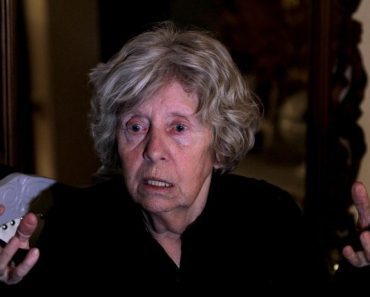 SVI PLAČU ZBOG EVE RAS! SVI PLAČU ZBOG EVE RAS!