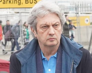 MILOMIR MARIĆ DANAS UHVAĆEN U CENTRU BEOGRADA DOK RADI JEDNU STVAR: Mnogi nisu mogli da VERUJU ŠTA VIDE MILOMIR MARIĆ DANAS UHVAĆEN U CENTRU BEOGRADA DOK RADI JEDNU STVAR: Mnogi nisu mogli da VERUJU ŠTA VIDE