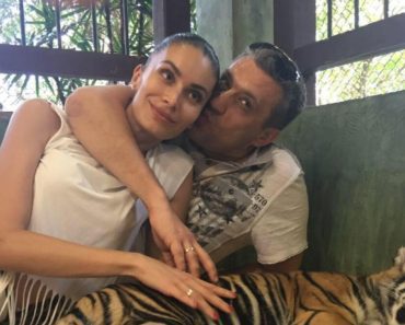 Ovo su žena i ćerka preminulog Željka Rutovića: Obe su bile mis Srbije, toliko su lepe da ćete zanemeti! (FOTO) Ovo su žena i ćerka preminulog Željka Rutovića: Obe su bile mis Srbije, toliko su lepe da ćete zanemeti! (FOTO)