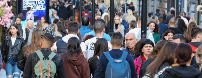 Nestvaran prizor na nebu Srbije za Uskrs: Ljudi slikali telefonima, svi pričaju o ovome (FOTO)