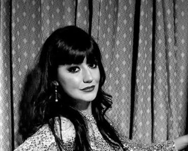 Šta se upravo dešava na grobu Jelene Marjanović? Uhvaćene 2 nepoznate žene, evo i u kakvom činu Šta se upravo dešava na grobu Jelene Marjanović? Uhvaćene 2 nepoznate žene, evo i u kakvom činu