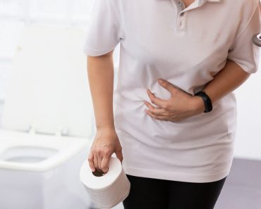 Boja vaše stolice može ukazivati na RAK CREVA  ili NEKE od OVIH BOLESTI! Boja vaše stolice može ukazivati na RAK CREVA  ili NEKE od OVIH BOLESTI!