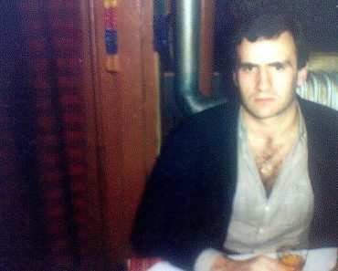 “ŠEŠELJ JE HERMAFRODIT, SUMNJIVE MUŠKOSTI”: Giška je ovako pričao o radikalu, a onda je 1 dan naleteo na njega! “ŠEŠELJ JE HERMAFRODIT, SUMNJIVE MUŠKOSTI”: Giška je ovako pričao o radikalu, a onda je 1 dan naleteo na njega!