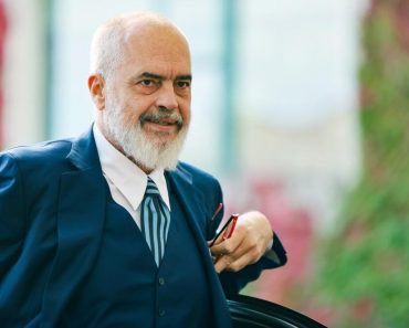 Ovo je prva žena Edija Rame! Lepotica mu rodila sina PRAVOSLAVCA, pa… Kad je konačno progovorila svi su zanemeli!