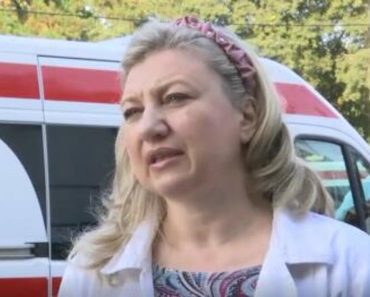 Dr Ivana izdala dramatično upozorenje na paklene vrućine! Ne smete da pijete samo vodu, nego morate da… Dr Ivana izdala dramatično upozorenje na paklene vrućine! Ne smete da pijete samo vodu, nego morate da…