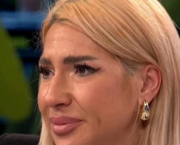 Jovana Jeremić rasplakala pola Srbije! Voditeljka prolazi kroz težak period, nikada joj nije bilo ovako (FOTO) Jovana Jeremić rasplakala pola Srbije! Voditeljka prolazi kroz težak period, nikada joj nije bilo ovako (FOTO)