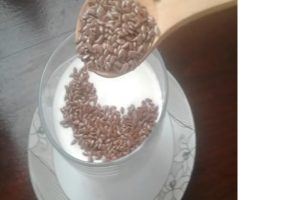 Milica iz Beograda je svako jutro jela lan i jogurt: Posle 2 nedelje osetila je da mora u wc, a onda…