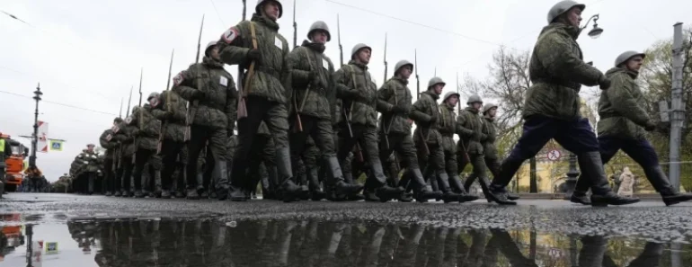 Rusi koriste novu taktiku za probijanje, Englezi u šoku: NE MOGU DA VERUJU DA OVO RADE! (VIDEO)