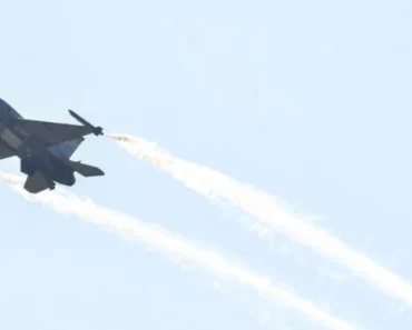 POLJSKA DIGLA BORBENE AVIONE kad su videli šta Rusi rade! Vojna komanda NATO zemlje na nogama! GORI KIJEV! POLJSKA DIGLA BORBENE AVIONE kad su videli šta Rusi rade! Vojna komanda NATO zemlje na nogama! GORI KIJEV!