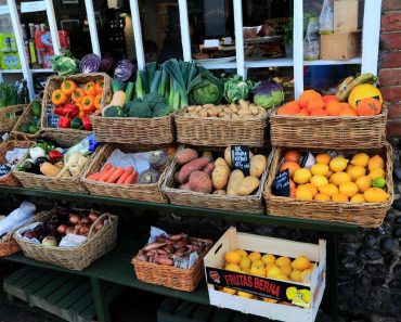 Ovo je najotrovnije voće koje Srbi obožavaju da konzumiraju: Prepuno je pesticida, a većina ga jede svaki dan Ovo je najotrovnije voće koje Srbi obožavaju da konzumiraju: Prepuno je pesticida, a većina ga jede svaki dan
