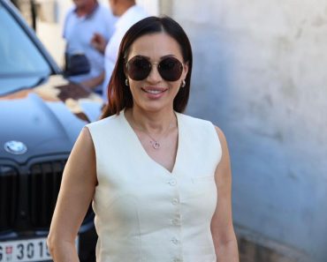 Šokantno na koji način je Ceca smršala! Kad je rekla šta voli da sipa u usta, svi ostali zatečeni Šokantno na koji način je Ceca smršala! Kad je rekla šta voli da sipa u usta, svi ostali zatečeni