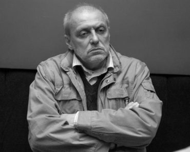 Ko je bio pokojni Čkaljin sin? Ponižavali ga dok je bio živ, i to zbog oca, a onda stigla strašna vest Ko je bio pokojni Čkaljin sin? Ponižavali ga dok je bio živ, i to zbog oca, a onda stigla strašna vest