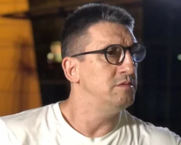 Drama se nastavlja – U bolnici završio i drugi sin Kristijana Golubovića, obojica priključena na infuziju Drama se nastavlja – U bolnici završio i drugi sin Kristijana Golubovića, obojica priključena na infuziju