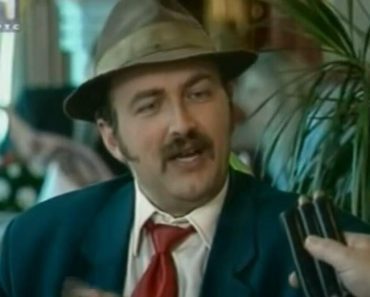 Tika Špic ljubi 19 godina mlađu glumicu koja je prava bombetina: Srbi ostali u šoku kad su shvatili ko je ona