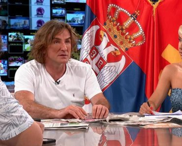 ODE I ONA KOD MITROVIĆA NA JASLE! Vodila program na Hepiju, odala se poroku pa IZLEČILA – DANAS UHVAĆENA NA DEDINJU ODE I ONA KOD MITROVIĆA NA JASLE! Vodila program na Hepiju, odala se poroku pa IZLEČILA – DANAS UHVAĆENA NA DEDINJU