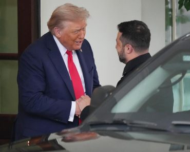 LJUDI, DA LI JE OVO MOGUĆE? Ceo svet primetio OVO na Zelenskom – došao kao “POSLEDNJI SIROTAN” ŠOK LJUDI, DA LI JE OVO MOGUĆE? Ceo svet primetio OVO na Zelenskom – došao kao “POSLEDNJI SIROTAN” ŠOK