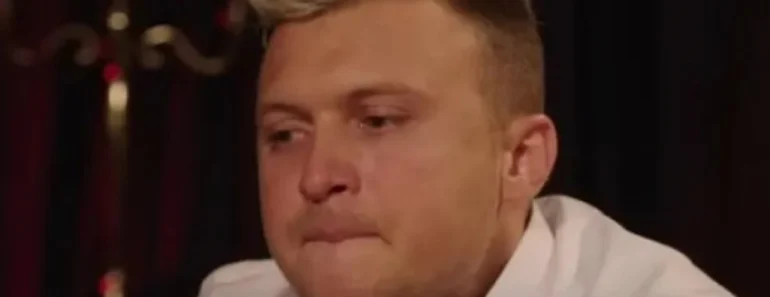 SAMO SE SRUŠIO I PAO Stefan Karić utučen zbog njegove iznenadne smrti, lije suze