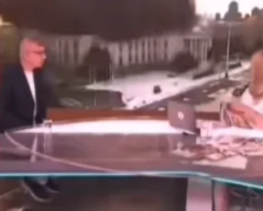 SVI SU SKOČILI SA STOLICE KADA SU OVO UGLEDALI U PROGRAMU UŽIVO! Voditeljka pretrnula od straha, ovo je samo jednom viđeno pred kamerama! SVI SU SKOČILI SA STOLICE KADA SU OVO UGLEDALI U PROGRAMU UŽIVO! Voditeljka pretrnula od straha, ovo je samo jednom viđeno pred kamerama!