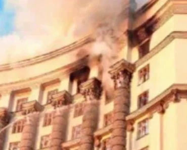 Napad bez milosti: Iskanderi po Kijevu! Evo šta su Rusi gađali (VIDEO) Napad bez milosti: Iskanderi po Kijevu! Evo šta su Rusi gađali (VIDEO)