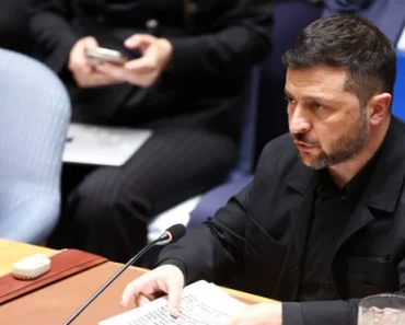 (VIDEO) Zar je moguće da je ovo Putinu izgovorio? Zelenski izazvao skandal u sali UN