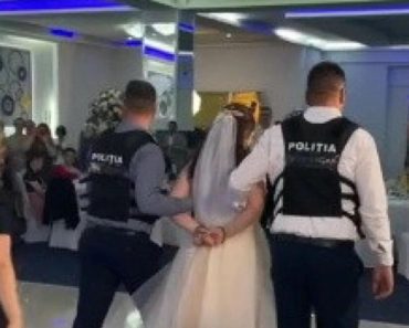 NEZAPAMĆEN SKANDAL! Policija upala na svadbu i UHAPSILA MLADU: Završila je sa lisicama na rukama usred venčanja! NEZAPAMĆEN SKANDAL! Policija upala na svadbu i UHAPSILA MLADU: Završila je sa lisicama na rukama usred venčanja!