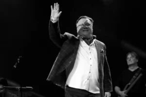 TUŽNA SLIKA IZ BOLNIČKE SOBE U KOJOJ JE UMRO HALID BEŠLIĆ Evo šta se nalazilo na onkologiji, poznati lekar pokazao prizor (FOTO)