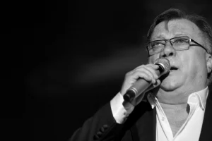 PITALI SU HALIDA KOJI PEVAČ BI MOGAO DA GA NASLEDI? Bešlić izgovorio samo jedno ime: “Nenormalno je talentovan”