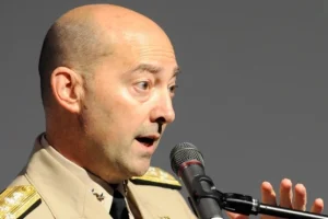 Zloslutna izjava bivšeg šefa NATO digla Rusiju na noge: Ovo će uraditi avionima nad Ukrajinom?