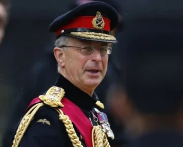 Ukrajinci namagarčeni! Šokantne reči britanskog generala: Znate li šta su oni za nas? Ukrajinci namagarčeni! Šokantne reči britanskog generala: Znate li šta su oni za nas?
