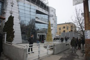 HITNO PREKINUT PROGRAM NA PINKU! Svi SKOČILI NA NOGE, OBEZBEĐENJE MORALO DA REAGUJE! Izbio NEVIĐENI HAOS!