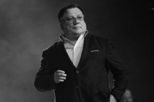 Halid Bešlić nije pričao sa tri jako poznate osobe sa estrade: Prevarili su ga strašno, evo o čemu je reč