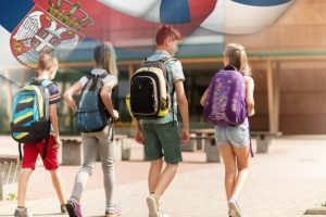 CELA ZEMLJA BRUJI O DEČAKU SA RTS! Ponizila dete pred razredom: Srbija u šoku zbog postupka UČITELJICE, KO JE ONA?