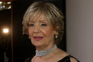 Reči na nadgrobnoj ploči Lepe Lukić će vas šokirati: “Ovde leži…”