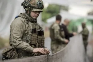 Šok otkriće ruskih agencija: Znate li ko je pristupio vojsci Ukrajine? Došao je zajdeno sa ženom…