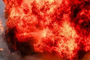 (VIDEO) Ukrajina pogodila Lukoil u Rusiji! Ogroman udarac , posledice su jezive…