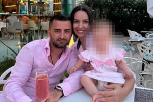 Obdukcija devojčice (2) koja je umrla tokom posete zubaru otkrila strašne detalje! Otac zavapio – “UBILI SU JE”