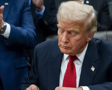 Dok Putin priča o NIS-u, iz SAD stižu vesti: Tramp potpisao zakon koji pogađa i Srbiju