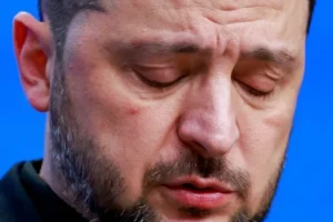 Zelenski u panici: “Na Božić će se desiti nešto užasno!” – vojska u pripravnosti